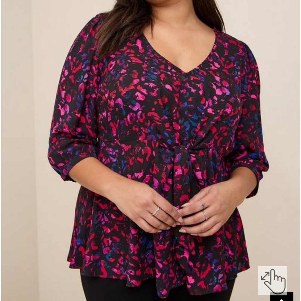 [Torrid] Georgette Tie-Front Blouse- 3X
